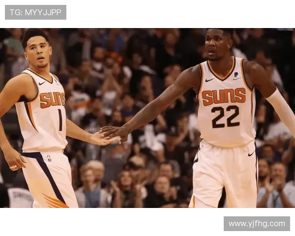 夏普点破布克最佳状态：与保罗搭档激活真正实力