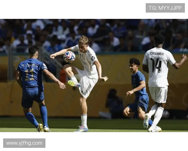 皇马新援首秀!阿诺德、赫伊森领衔出战世俱杯(2) 皇马新援首秀!阿诺德、赫伊森领衔出战世俱杯(2)